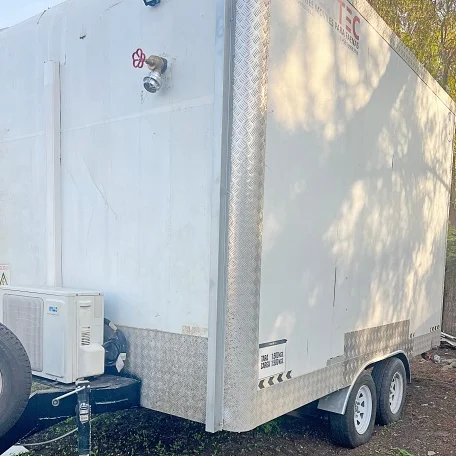 Baños y duchas móviles - Invertec SpA